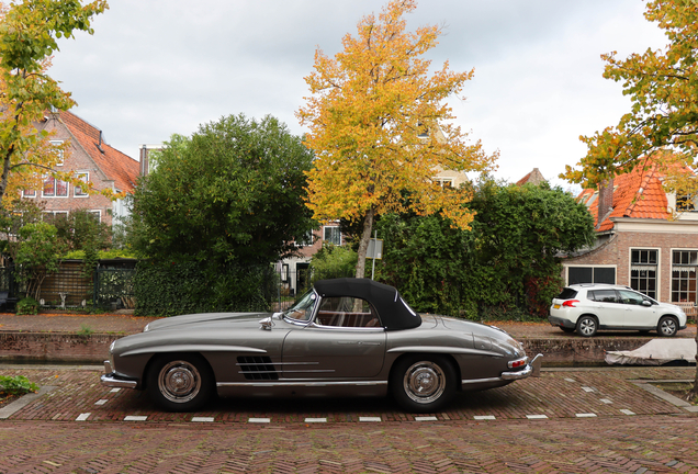 Mercedes-Benz 300SL Roadster