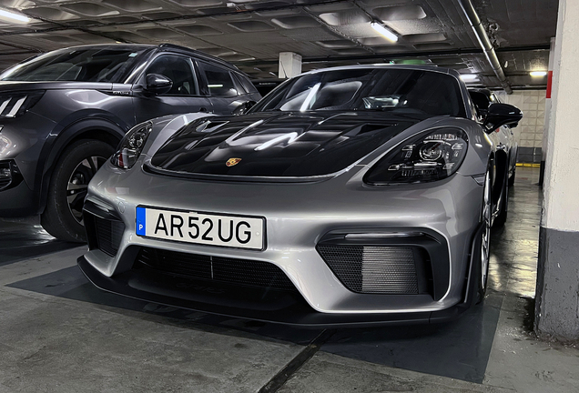 Porsche 718 Cayman GT4 RS Weissach Package