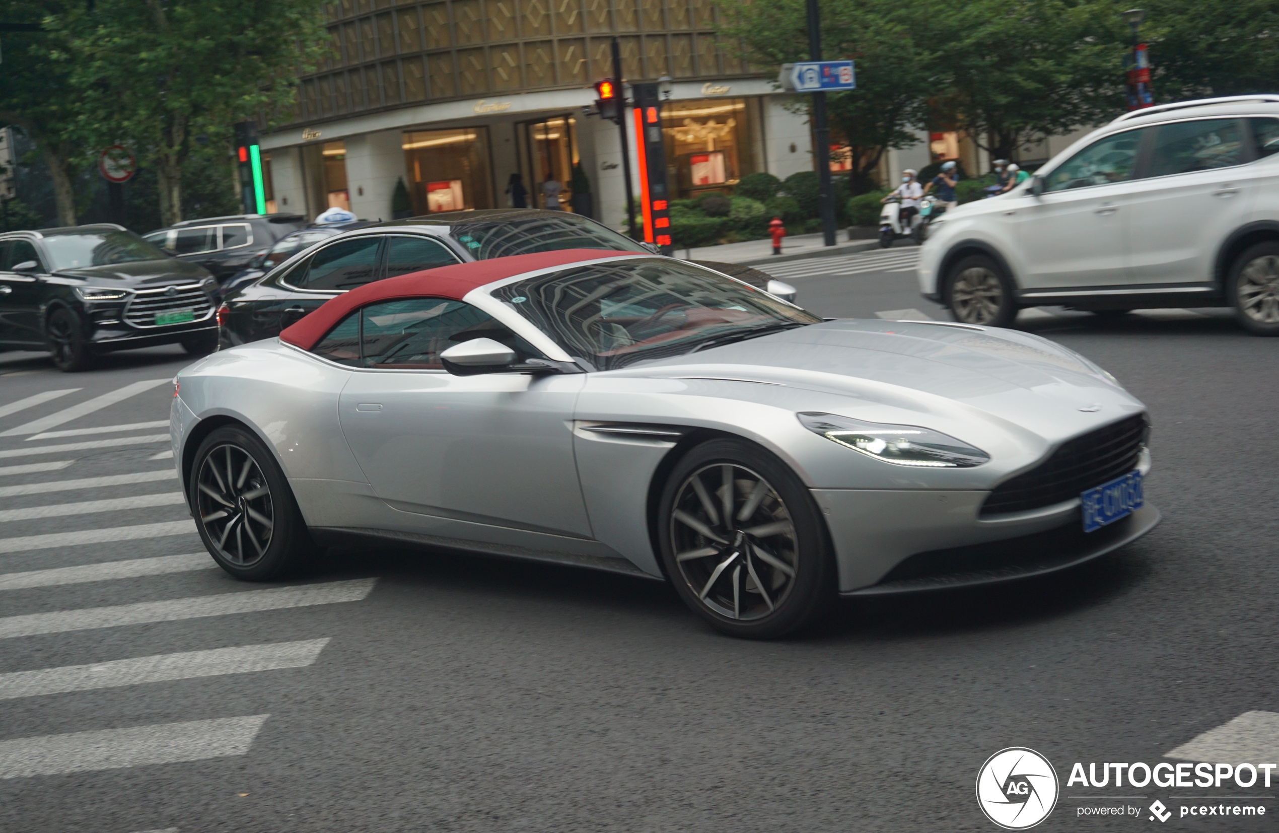 Aston Martin DB11 V8 Volante