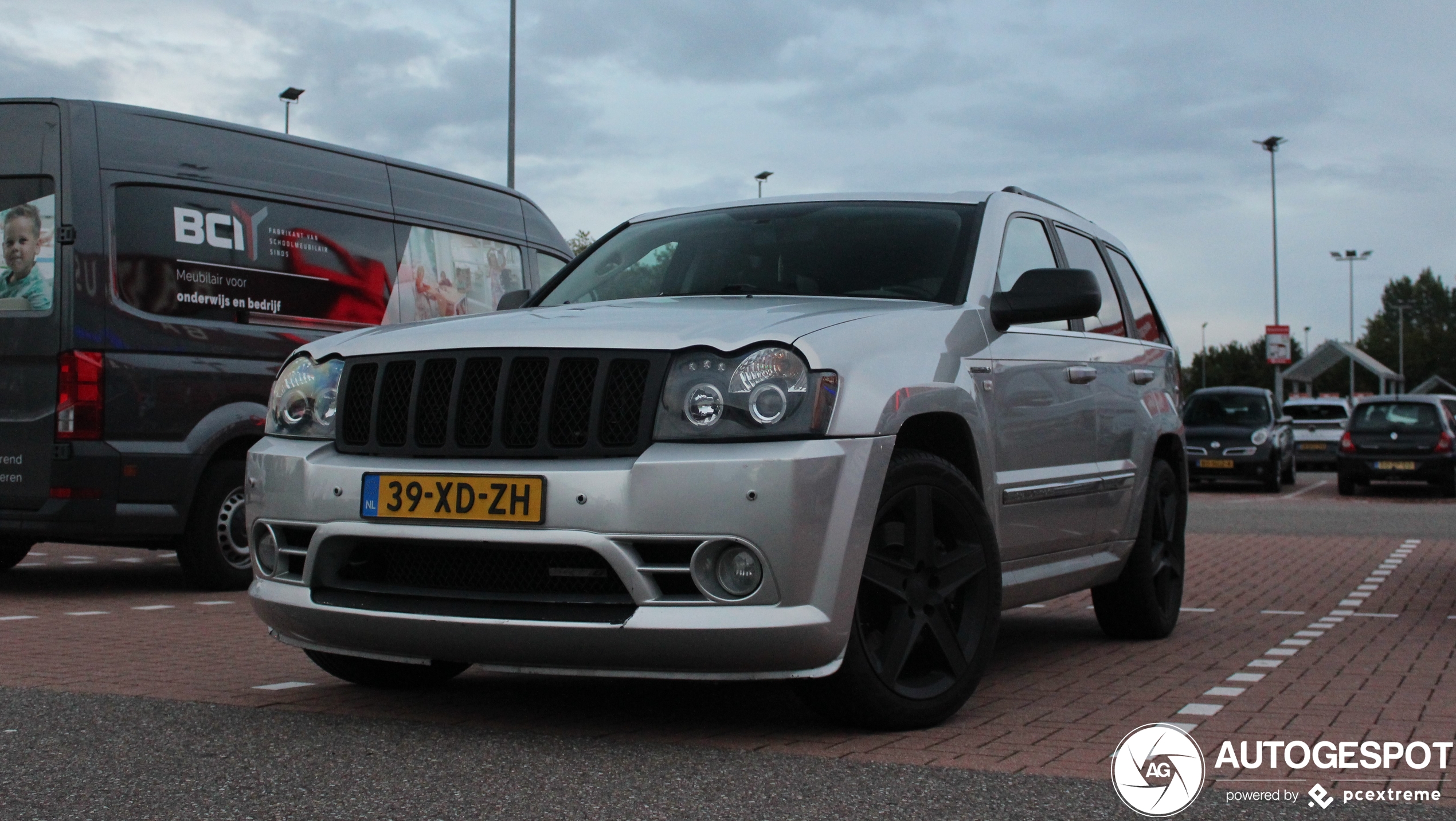 Jeep Grand Cherokee SRT-8 2005