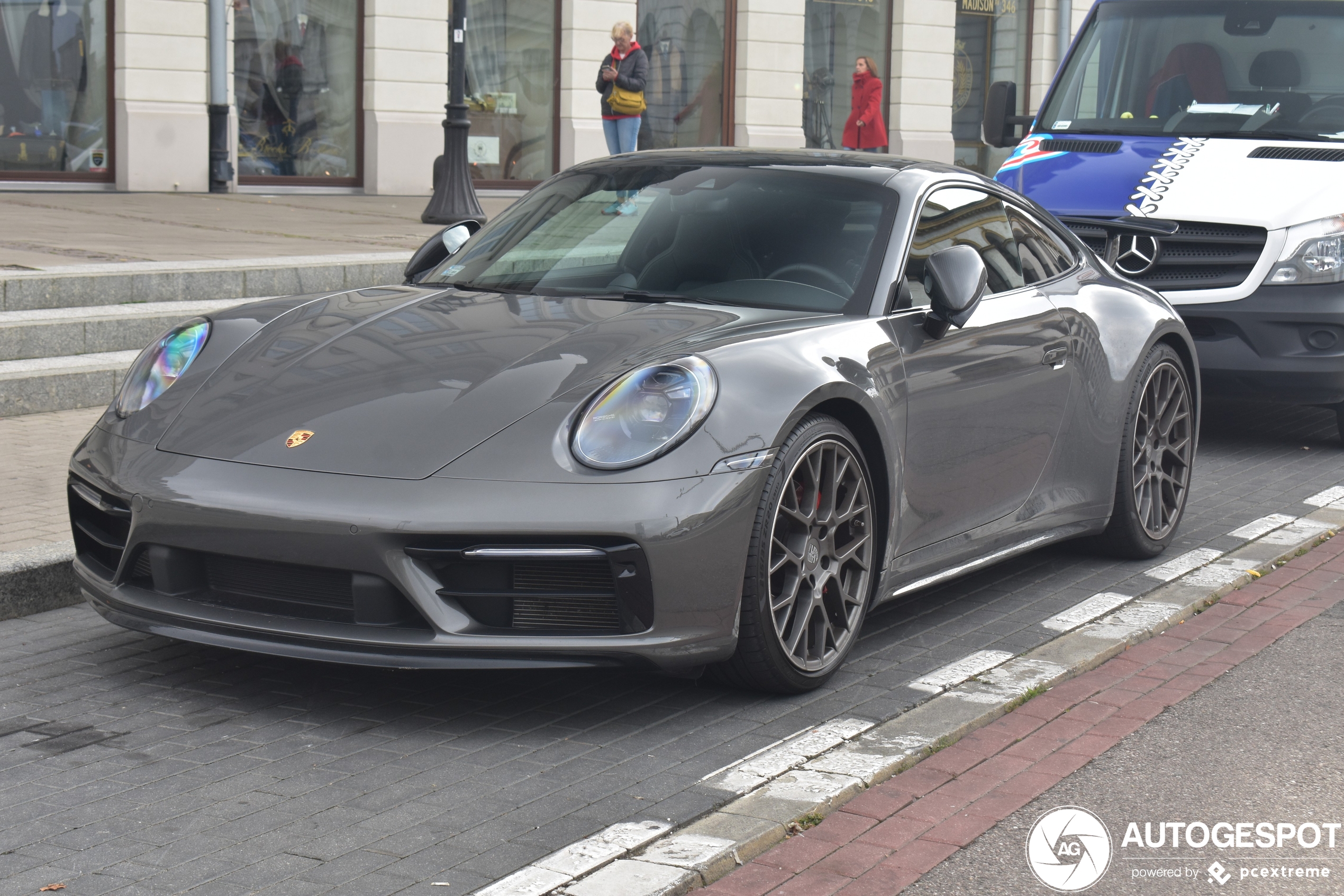 Porsche 992 Carrera 4S