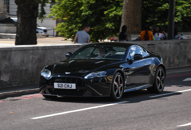 Aston Martin V8 Vantage S