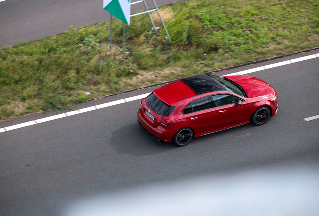 Mercedes-AMG A 45 S W177