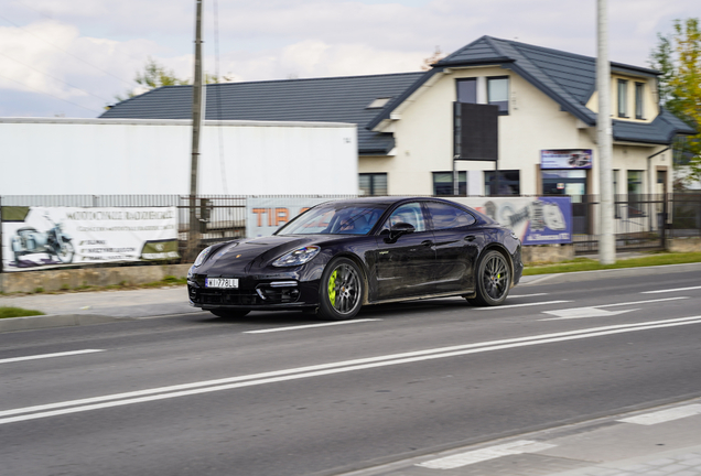 Porsche 971 Panamera Turbo S E-Hybrid