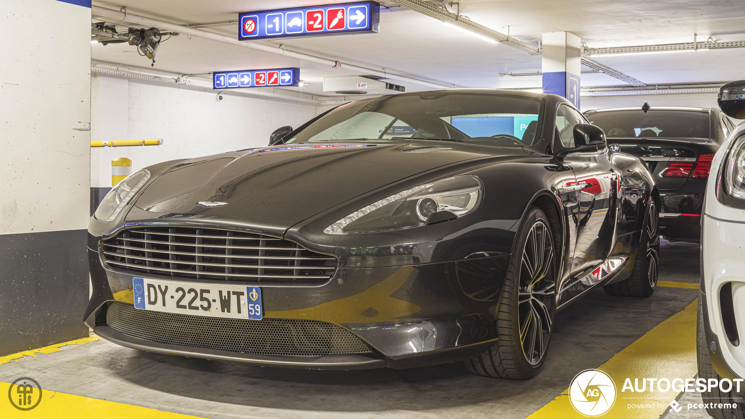 Aston Martin DB9 2013