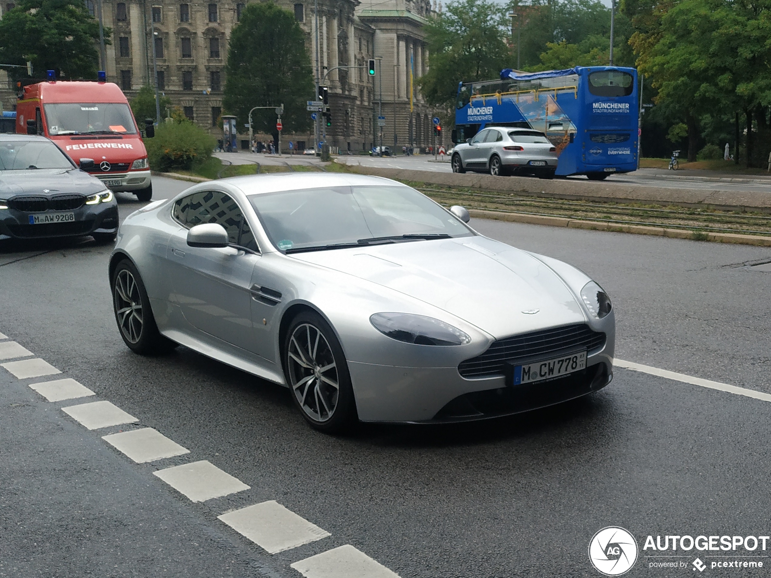 Aston Martin V8 Vantage S