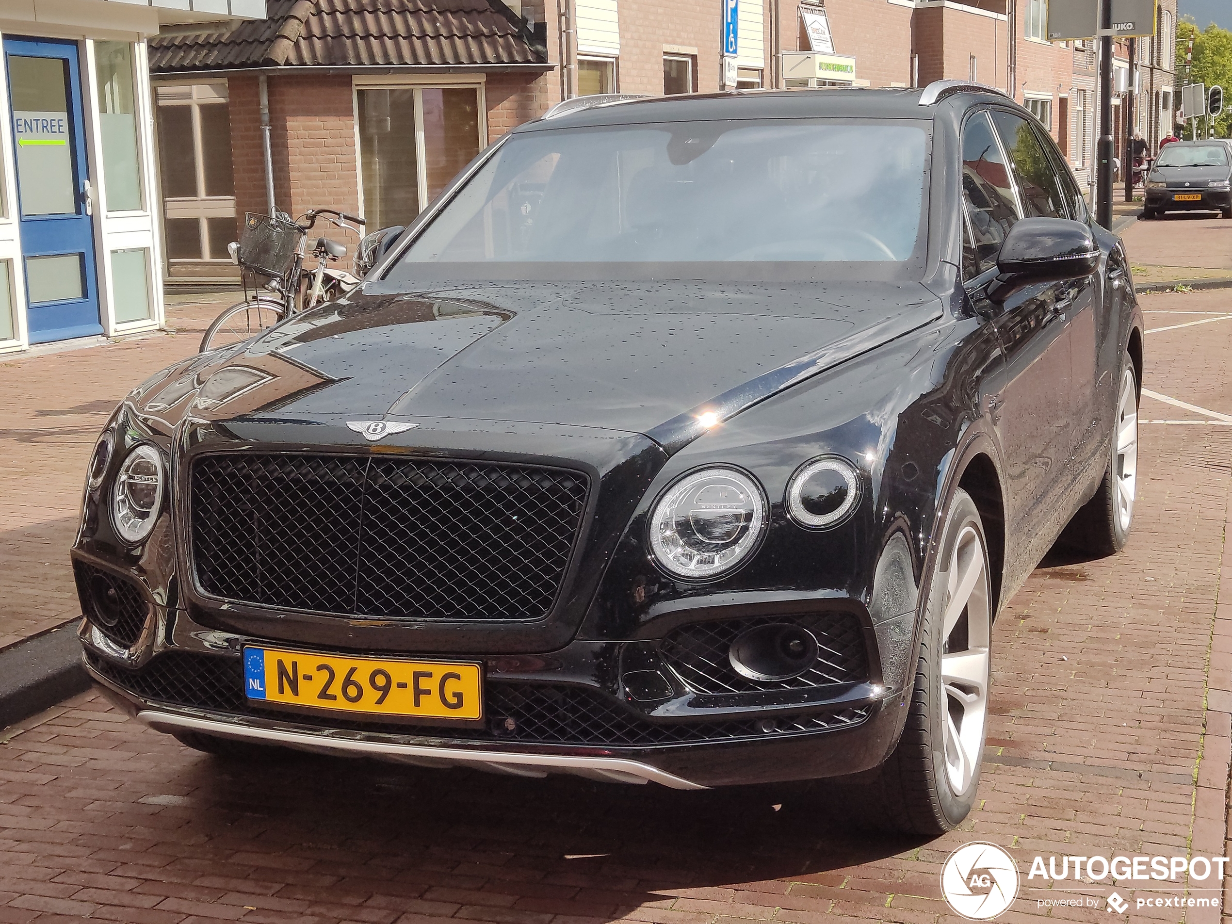 Bentley Bentayga V8