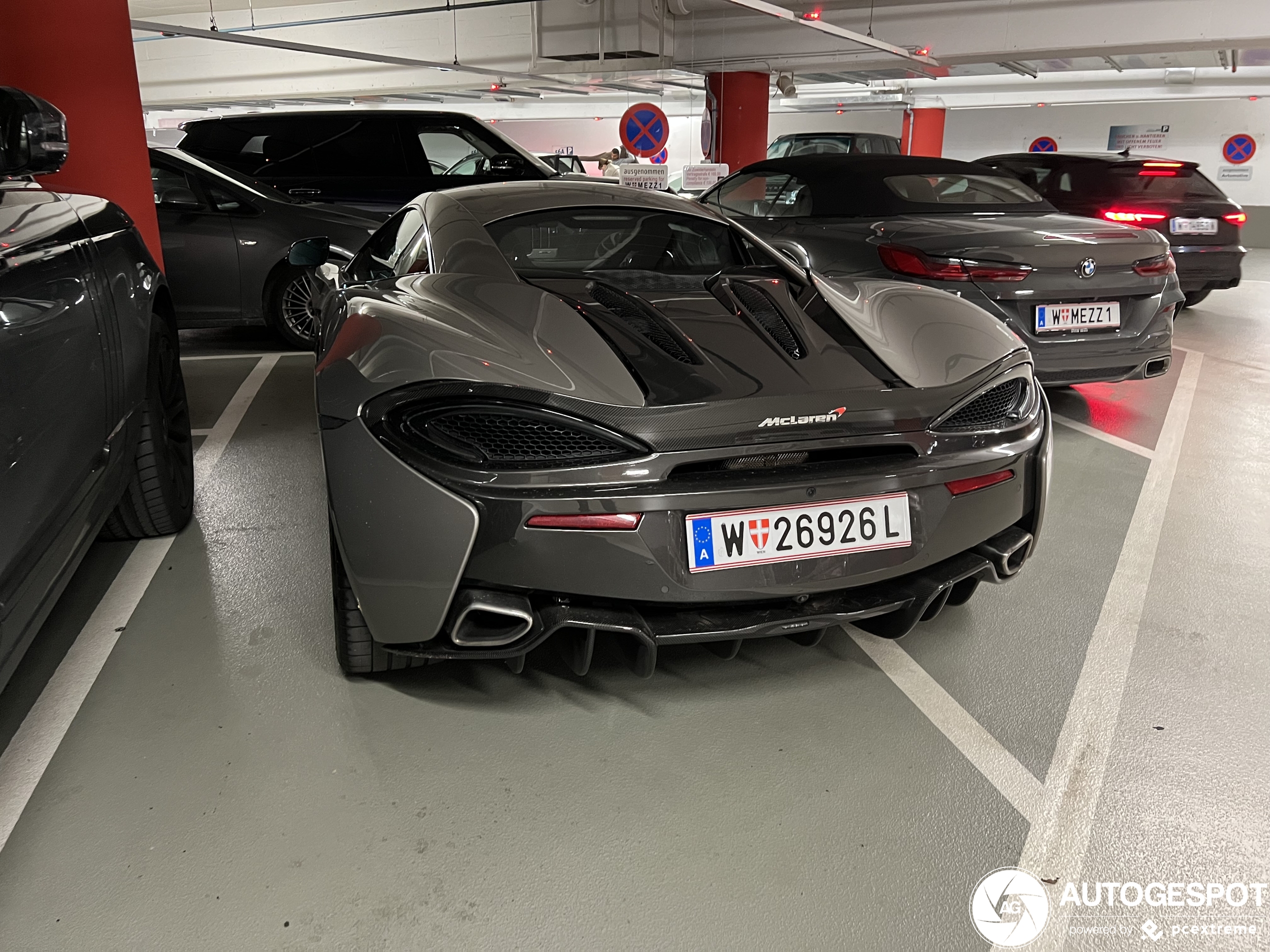 McLaren 570S