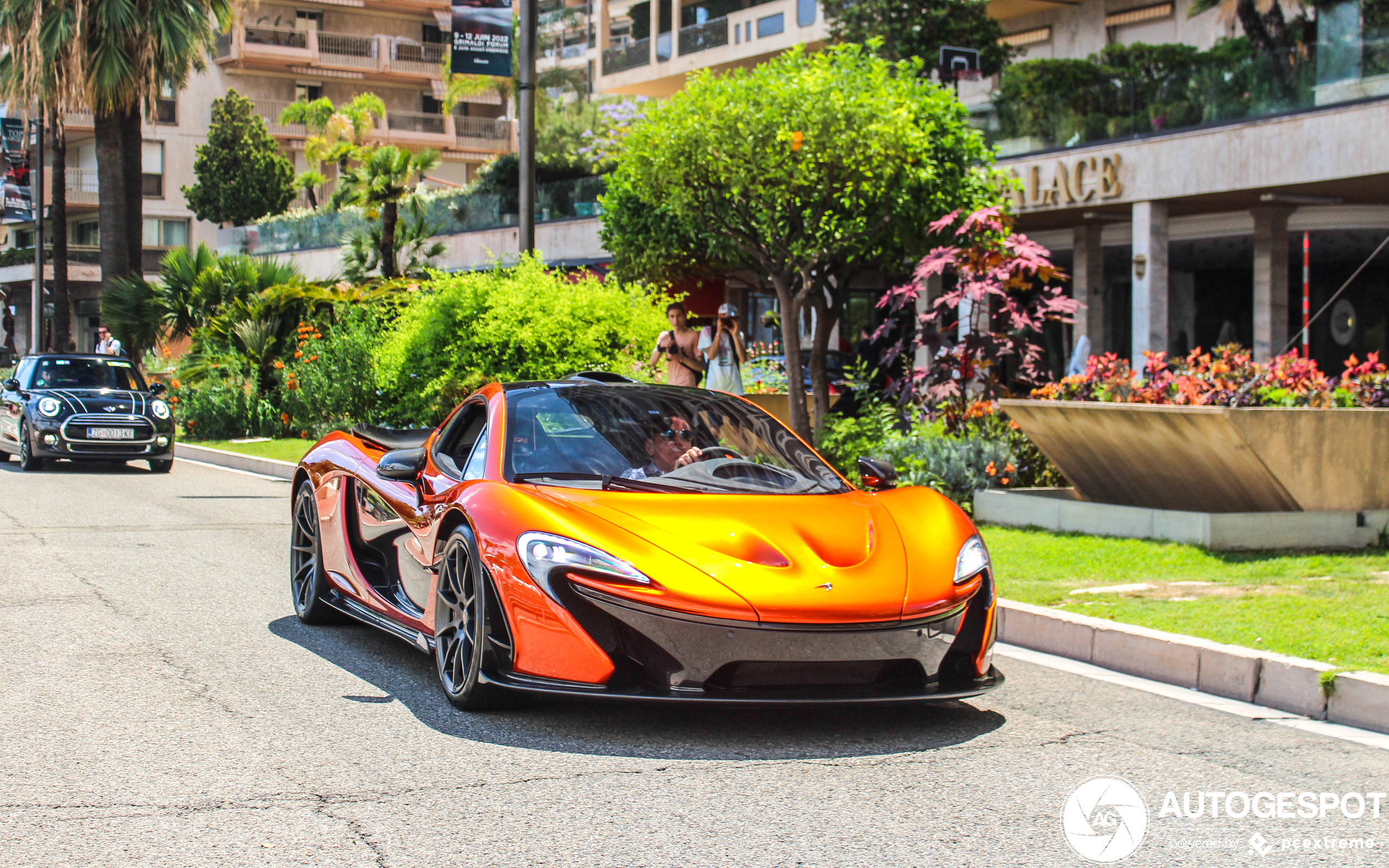 McLaren P1