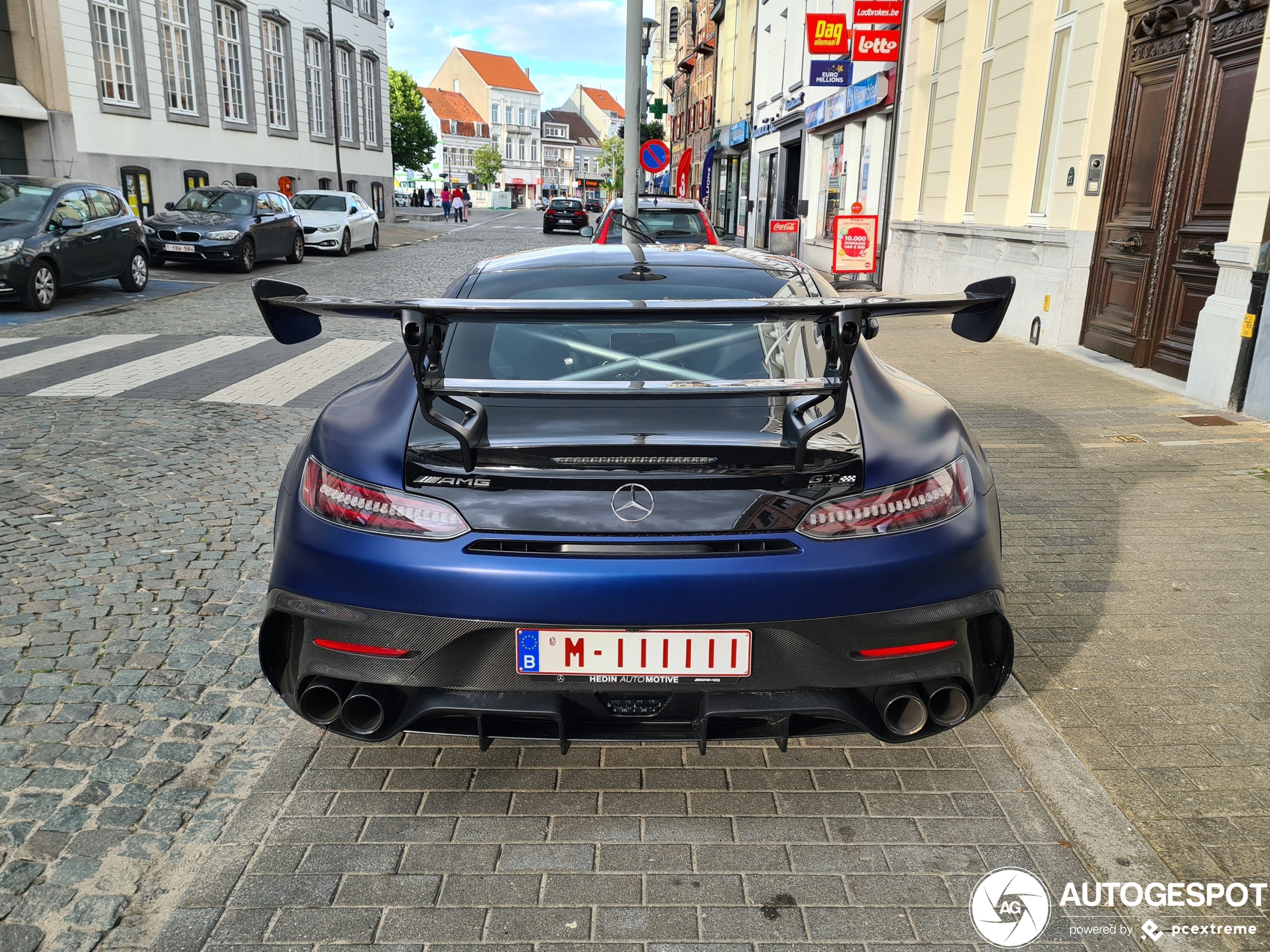 Mercedes-AMG GT Black Series in matblauw is begeerlijk