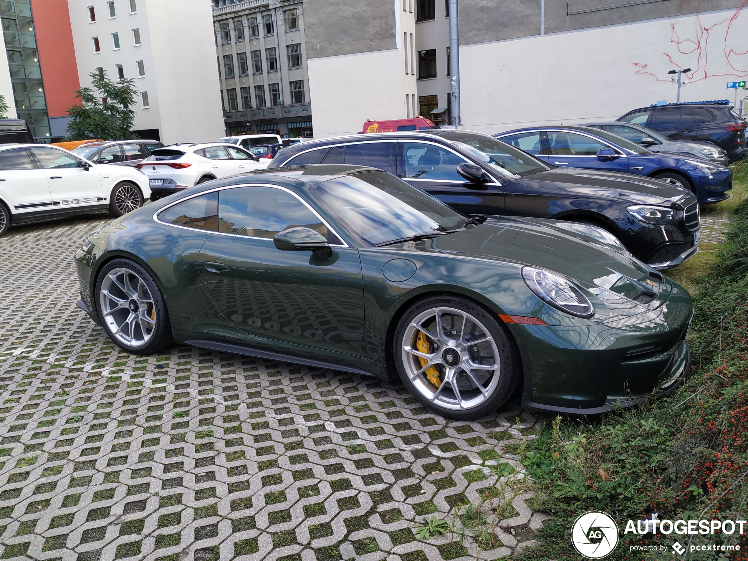 Porsche 992 GT3 Touring