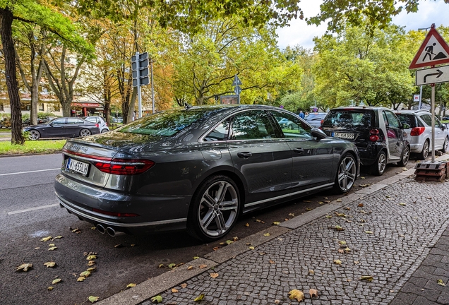 Audi S8 D5