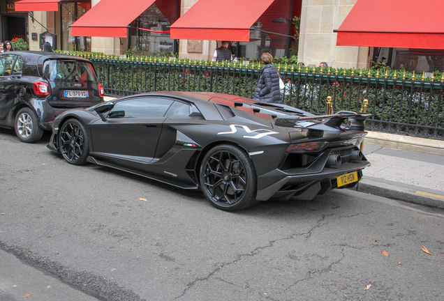 Lamborghini Aventador LP770-4 SVJ