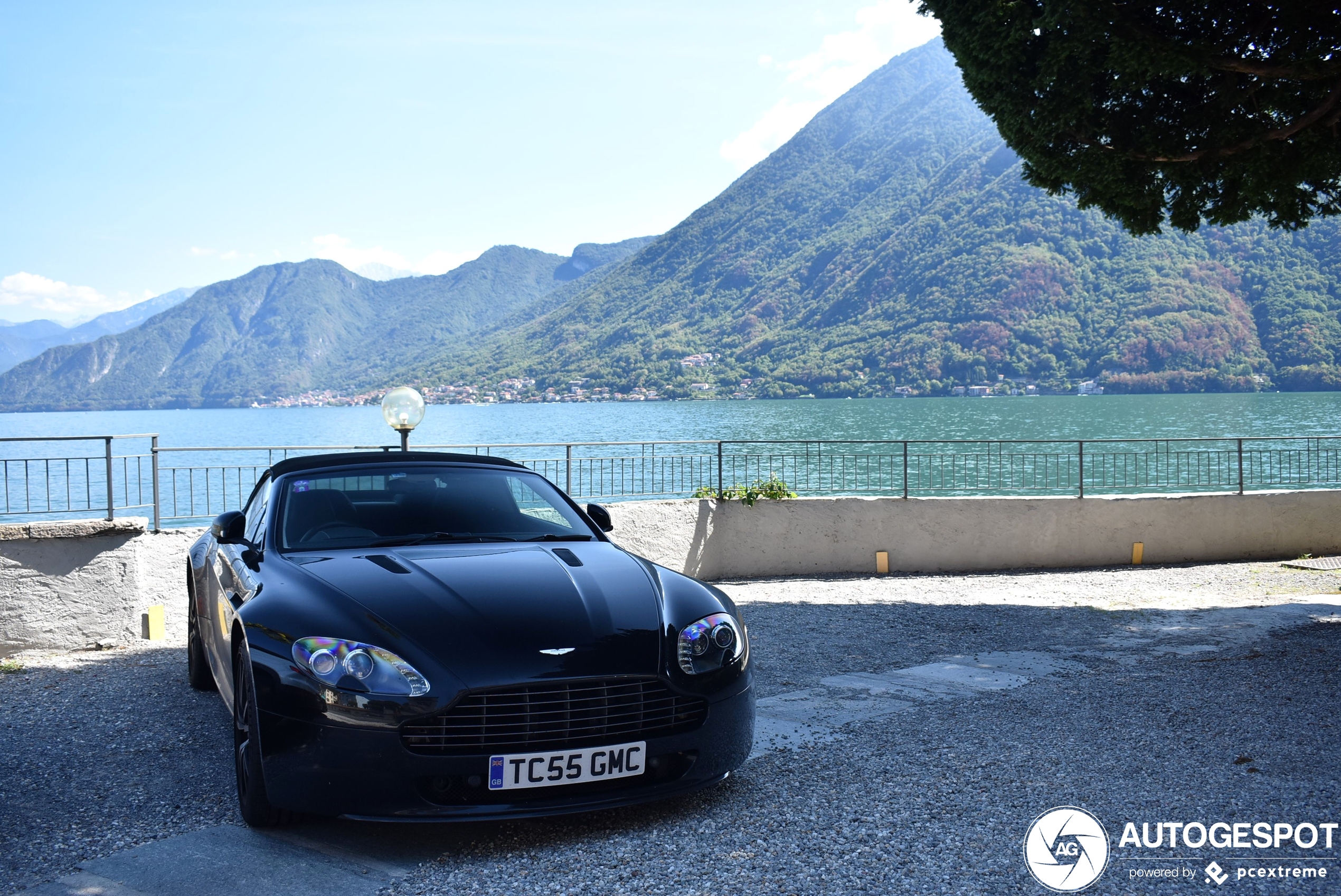 Aston Martin V8 Vantage Roadster