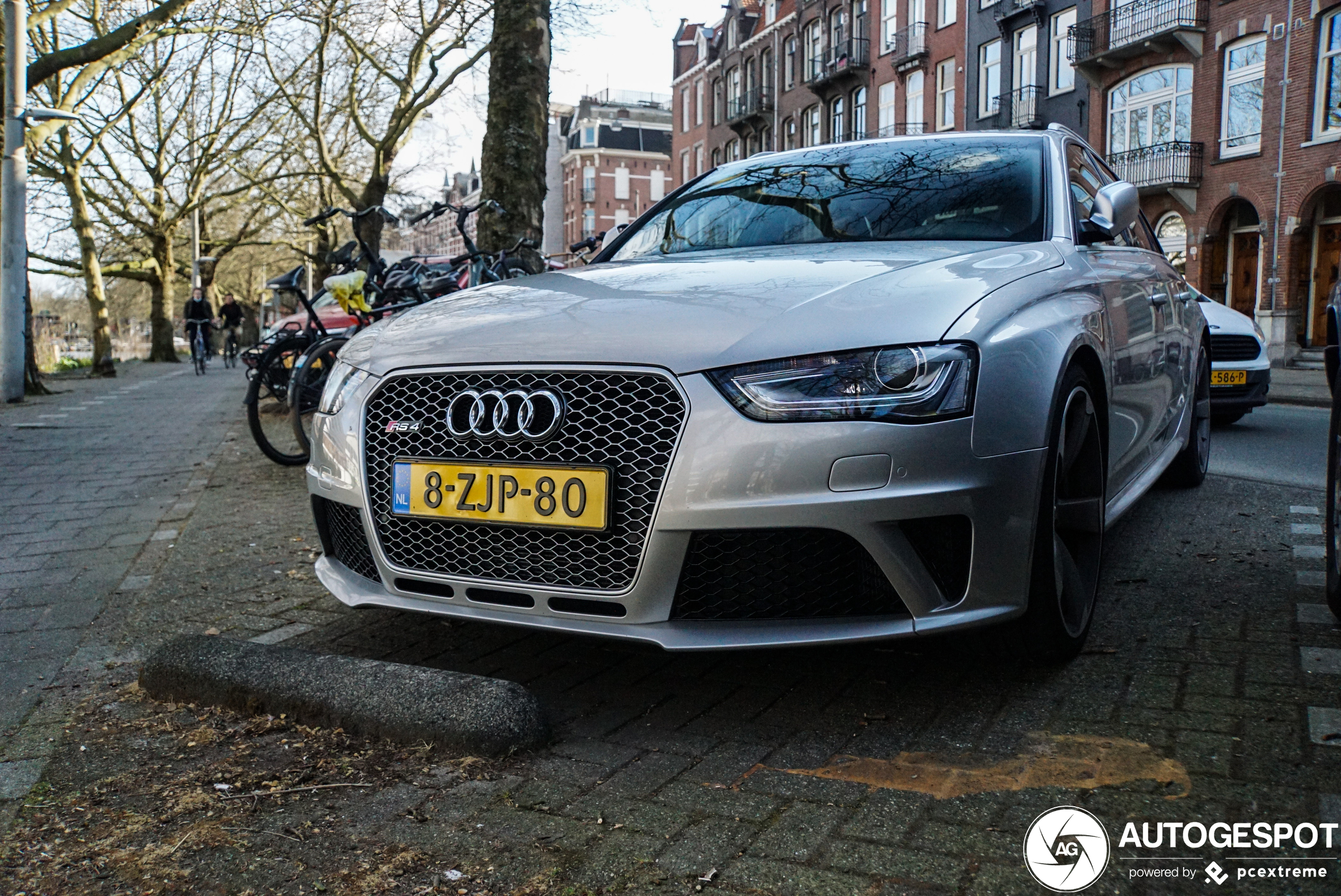 Audi RS4 Avant B8