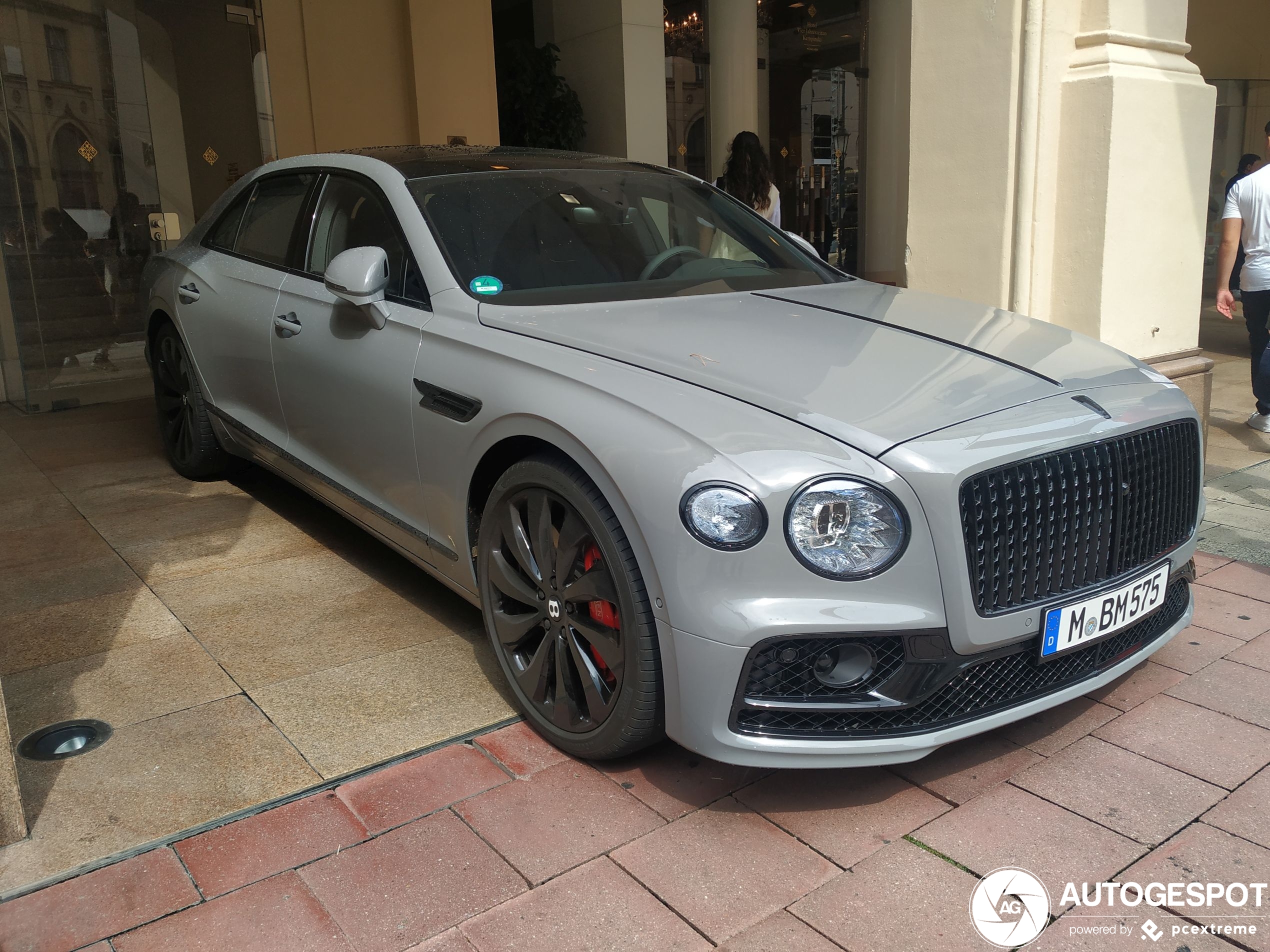 Bentley Flying Spur V8 2021