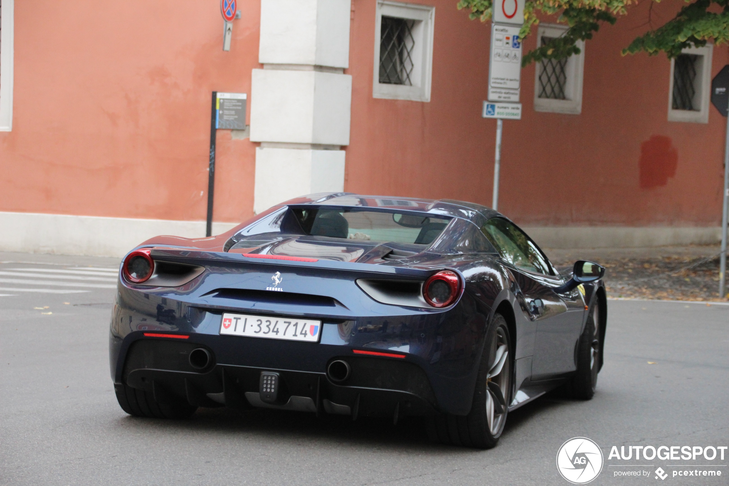 Ferrari 488 Spider