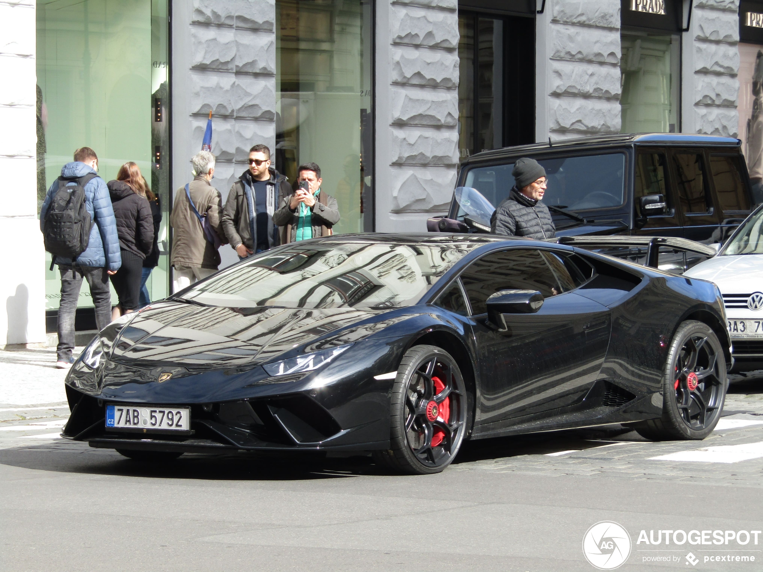 Lamborghini Huracán LP640-4 Performante