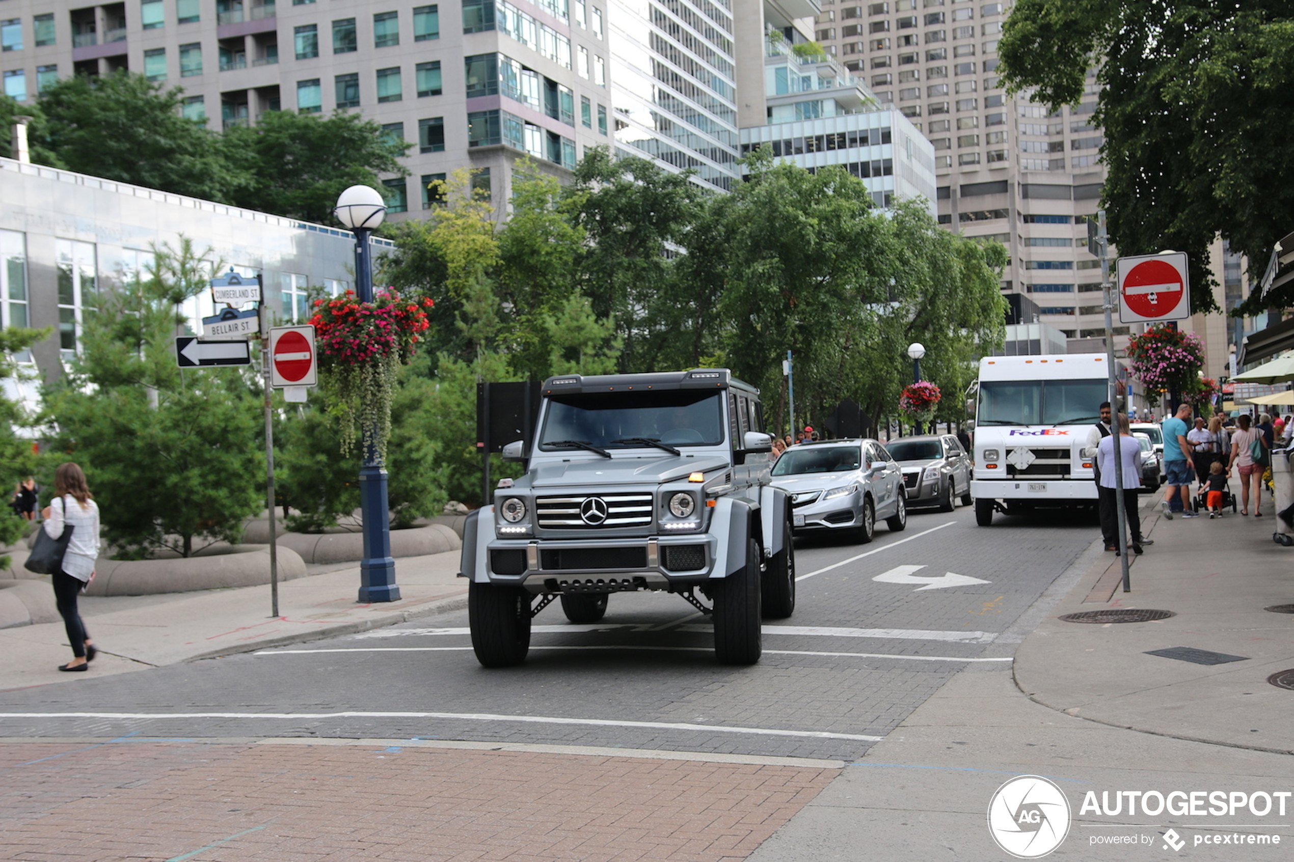 Mercedes-Benz G 550 4X4²