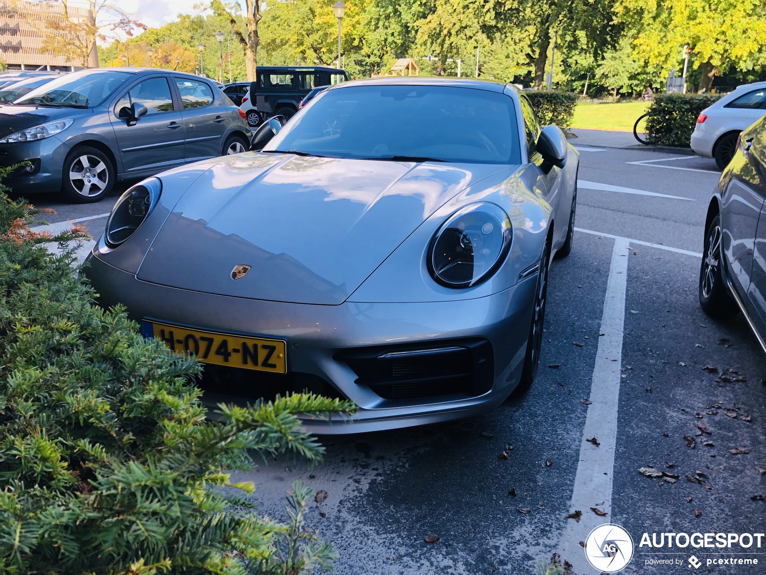 Porsche 992 Carrera 4S