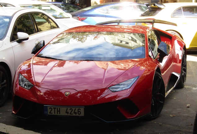 Lamborghini Huracán LP640-4 Performante