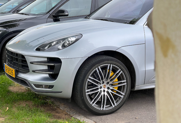 Porsche 95B Macan Turbo