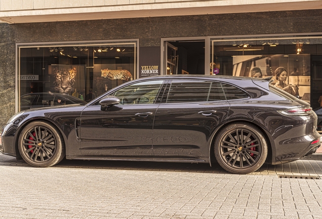 Porsche 971 Panamera GTS Sport Turismo