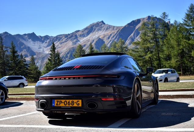 Porsche 992 Carrera S