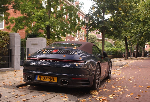 Porsche 992 Carrera 4S Cabriolet