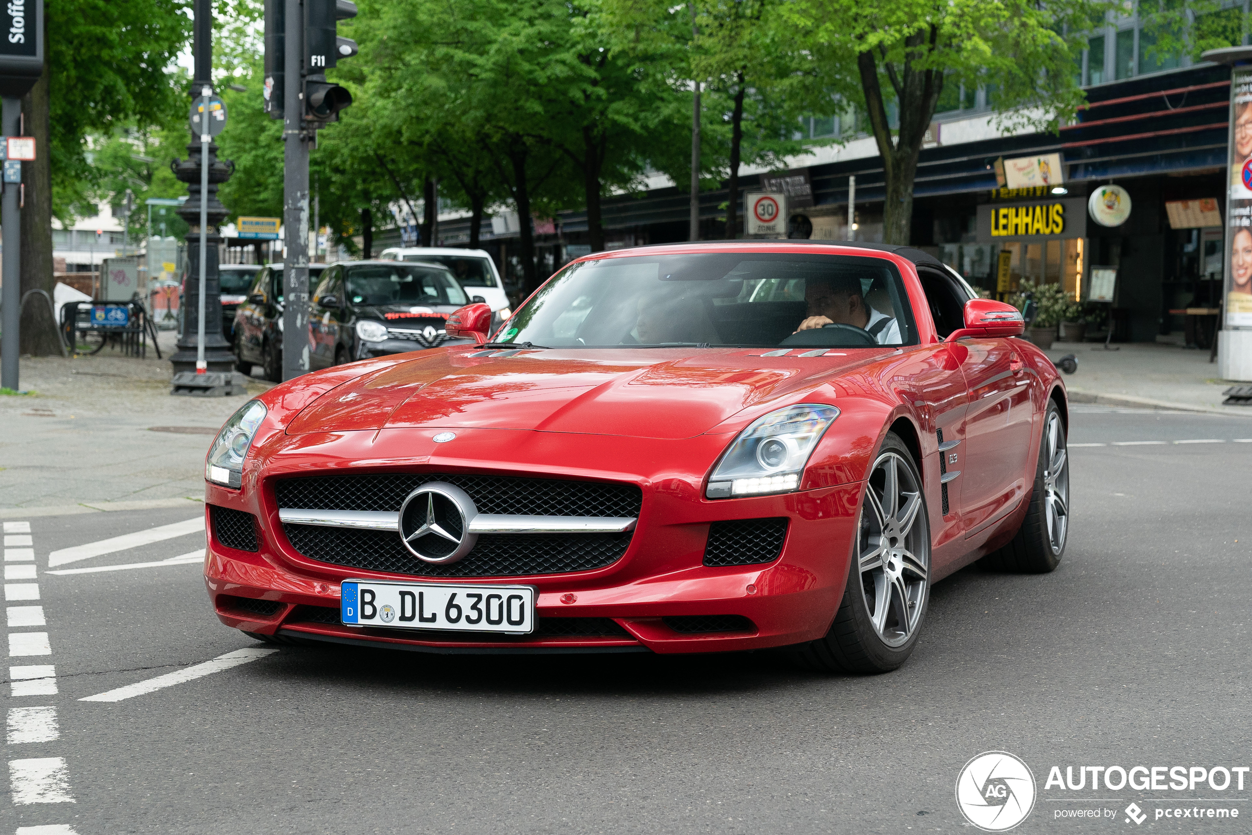 Mercedes-Benz SLS AMG Roadster