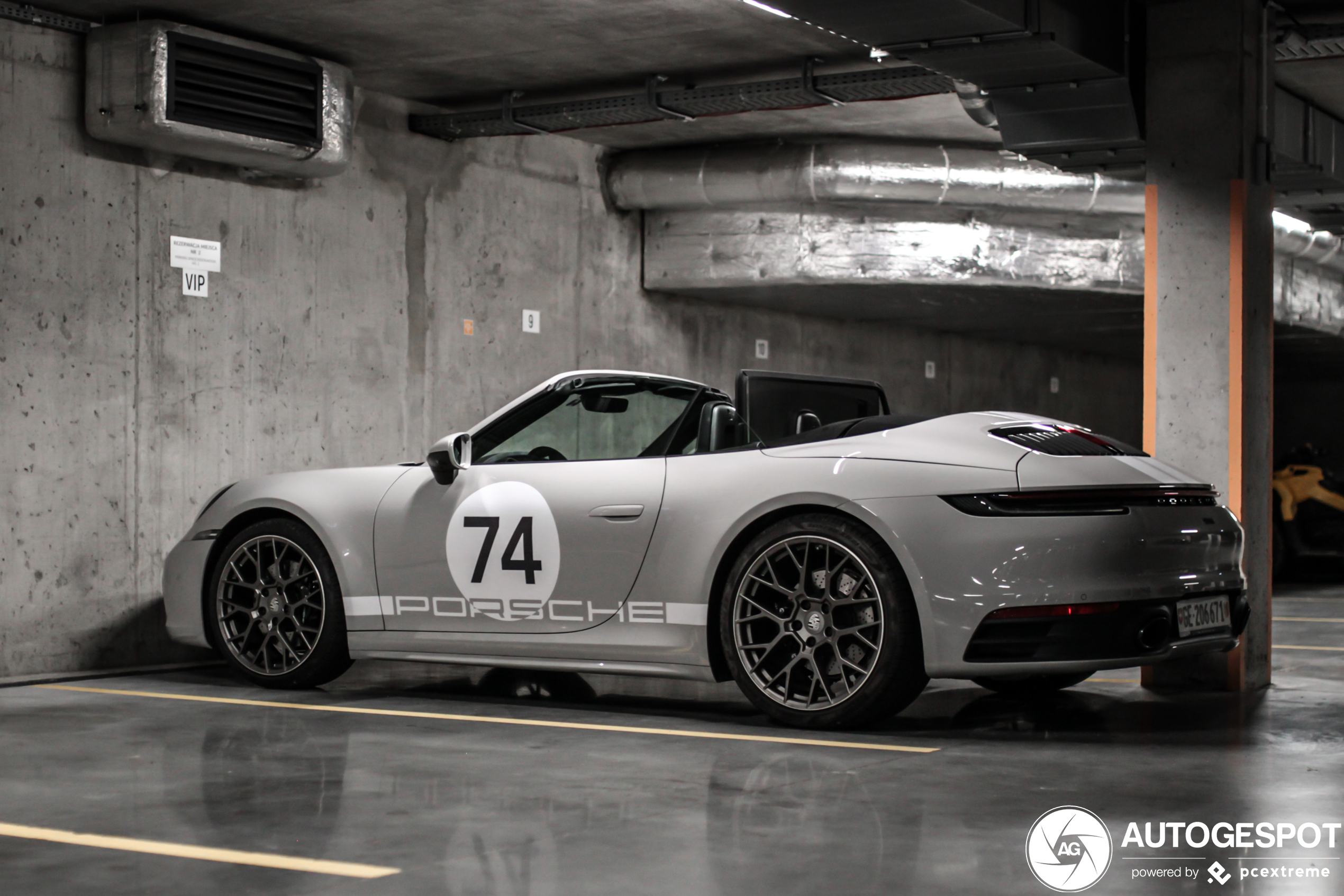 Porsche 992 Carrera 4S Cabriolet