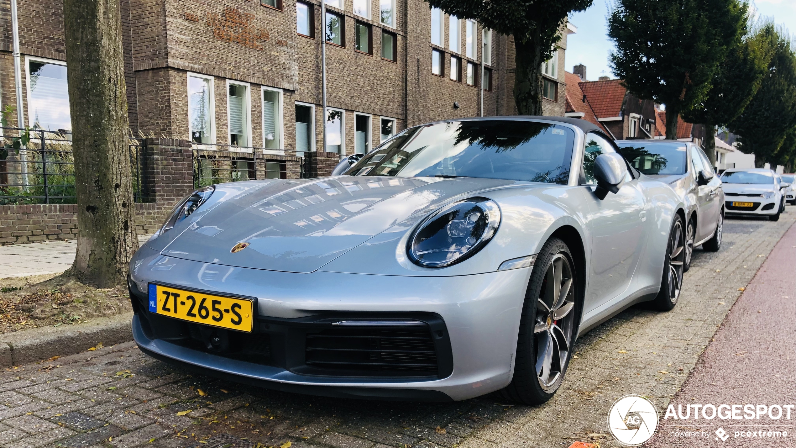 Porsche 992 Carrera 4S Cabriolet