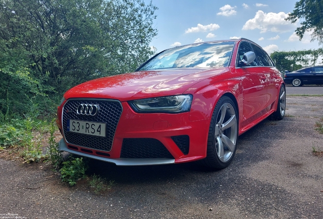 Audi RS4 Avant B8