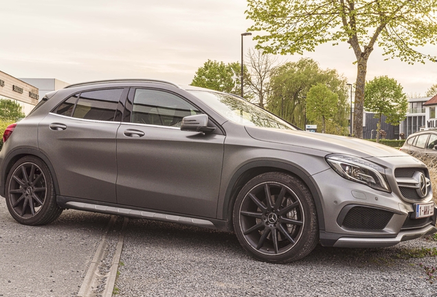 Mercedes-Benz GLA 45 AMG X156