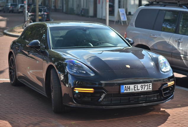 Porsche 971 Panamera Turbo S E-Hybrid Sport Turismo