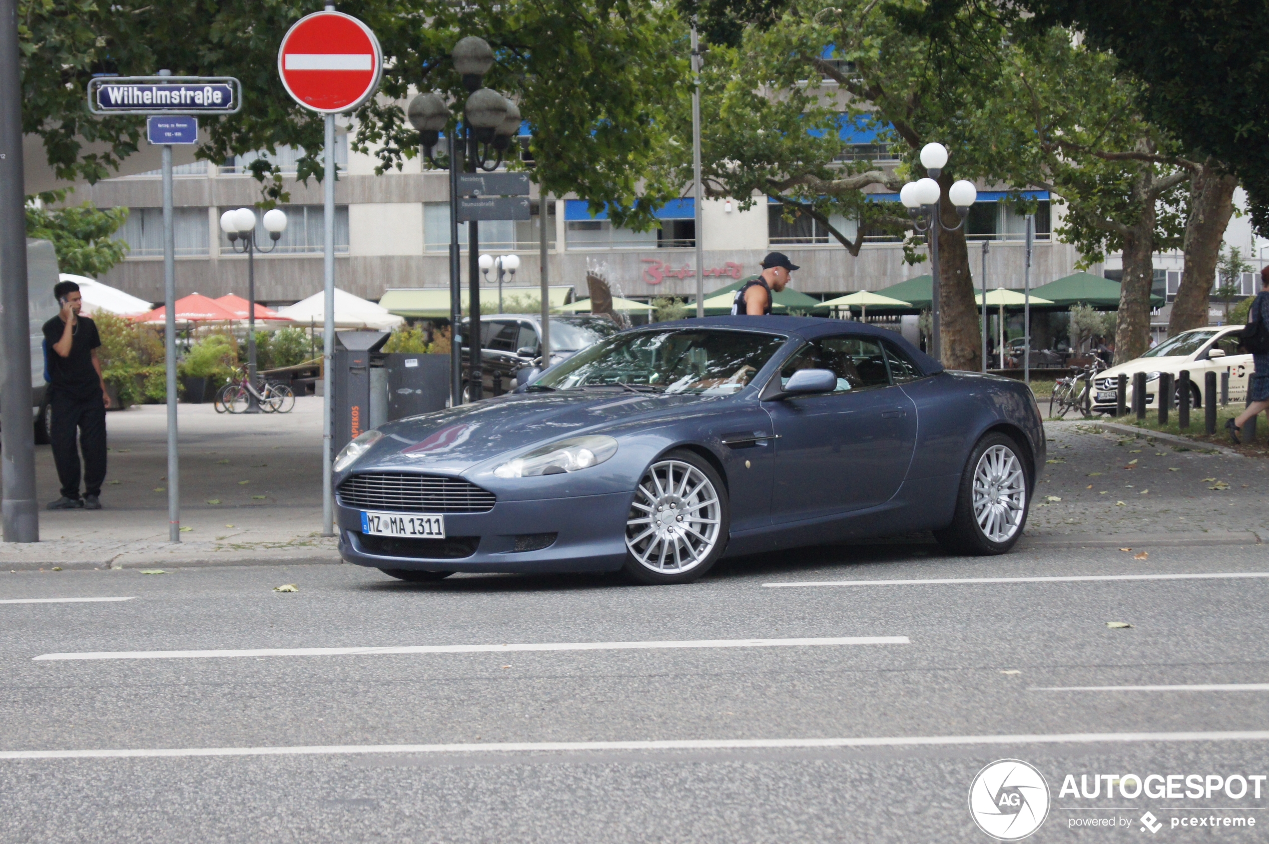 Aston Martin DB9 Volante