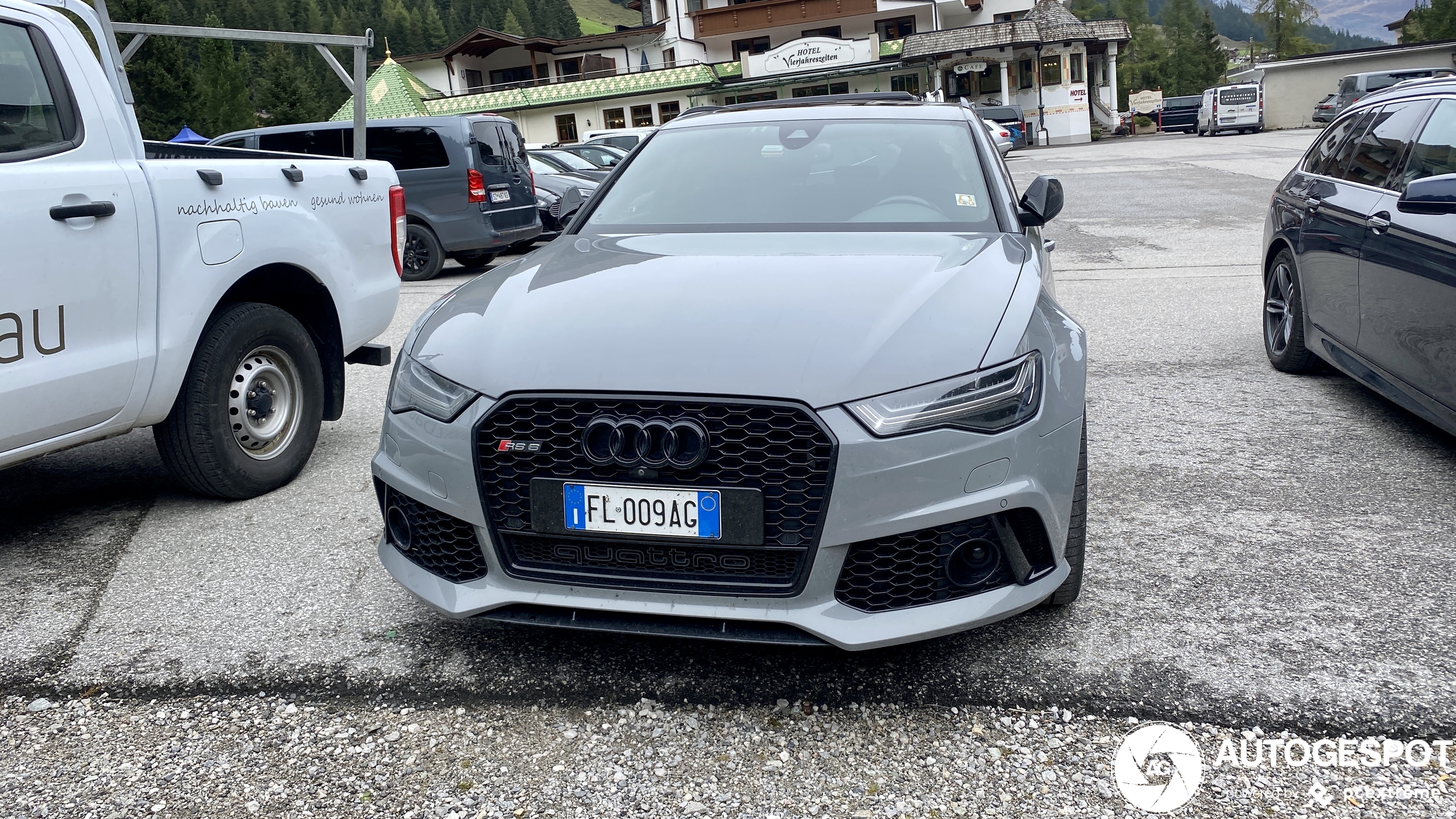 Audi RS6 Avant C7 2015