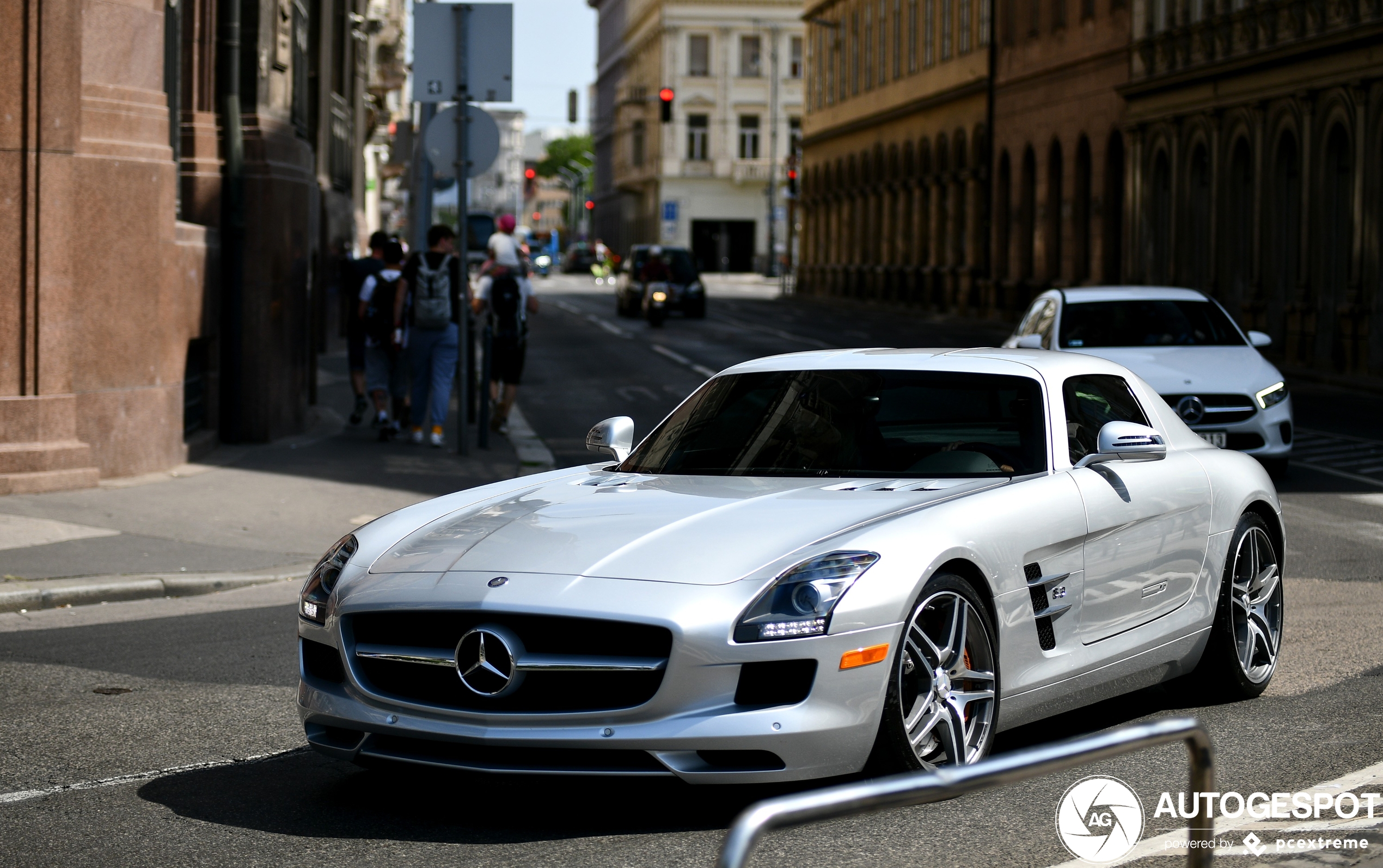 Mercedes-Benz SLS AMG