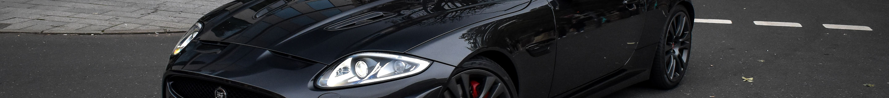Jaguar XKR-S 2012