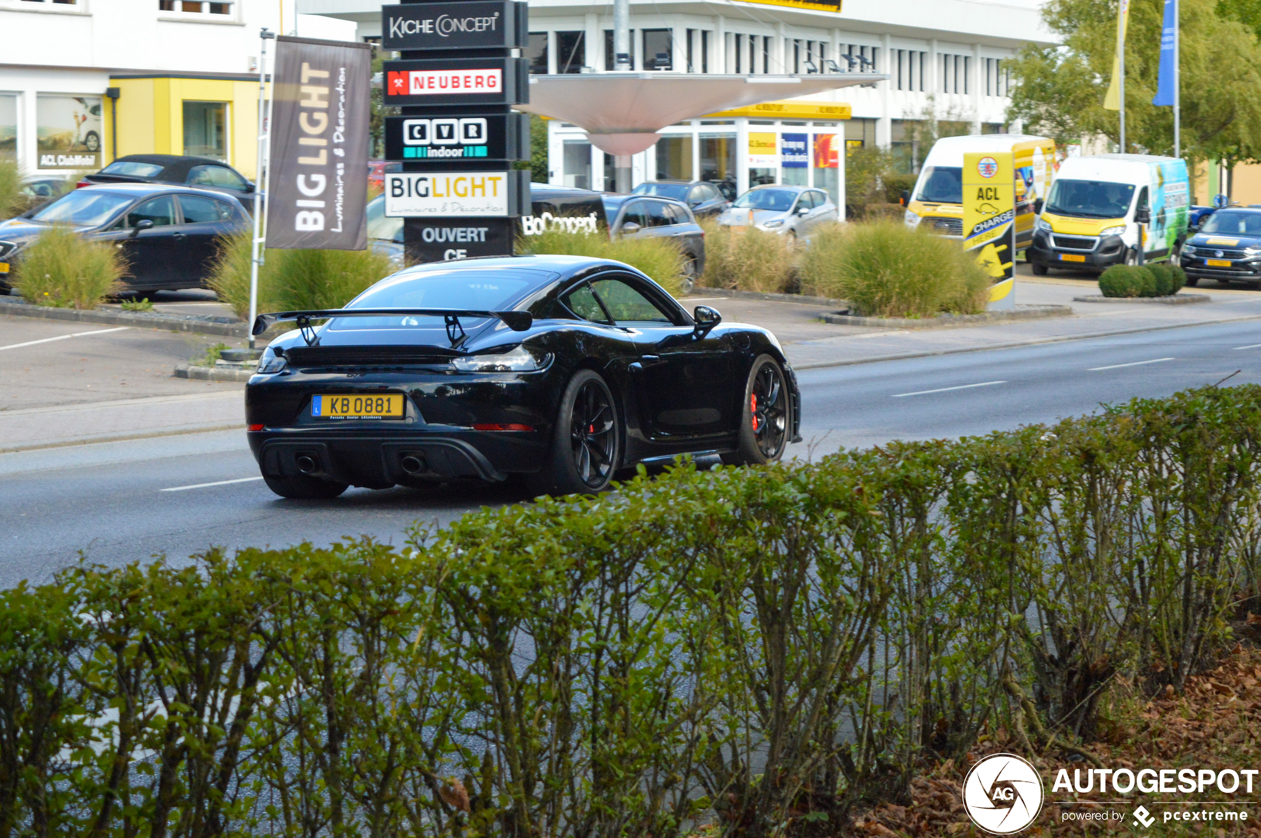 Porsche 718 Cayman GT4