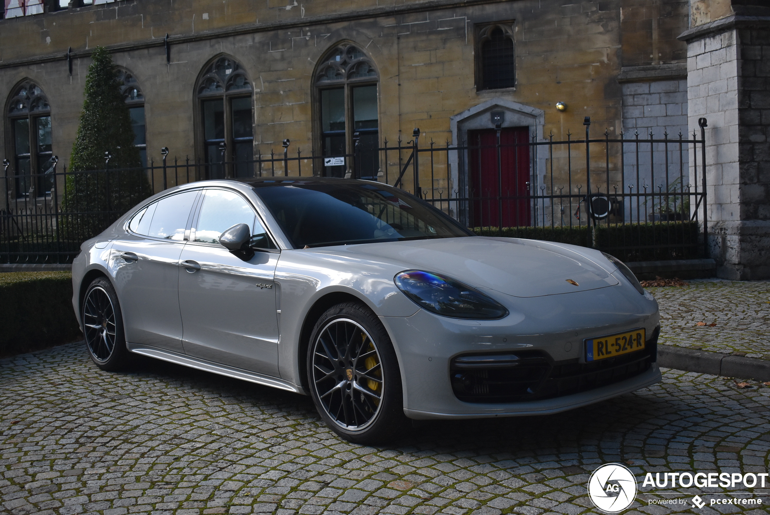 Porsche 971 Panamera Turbo S E-Hybrid