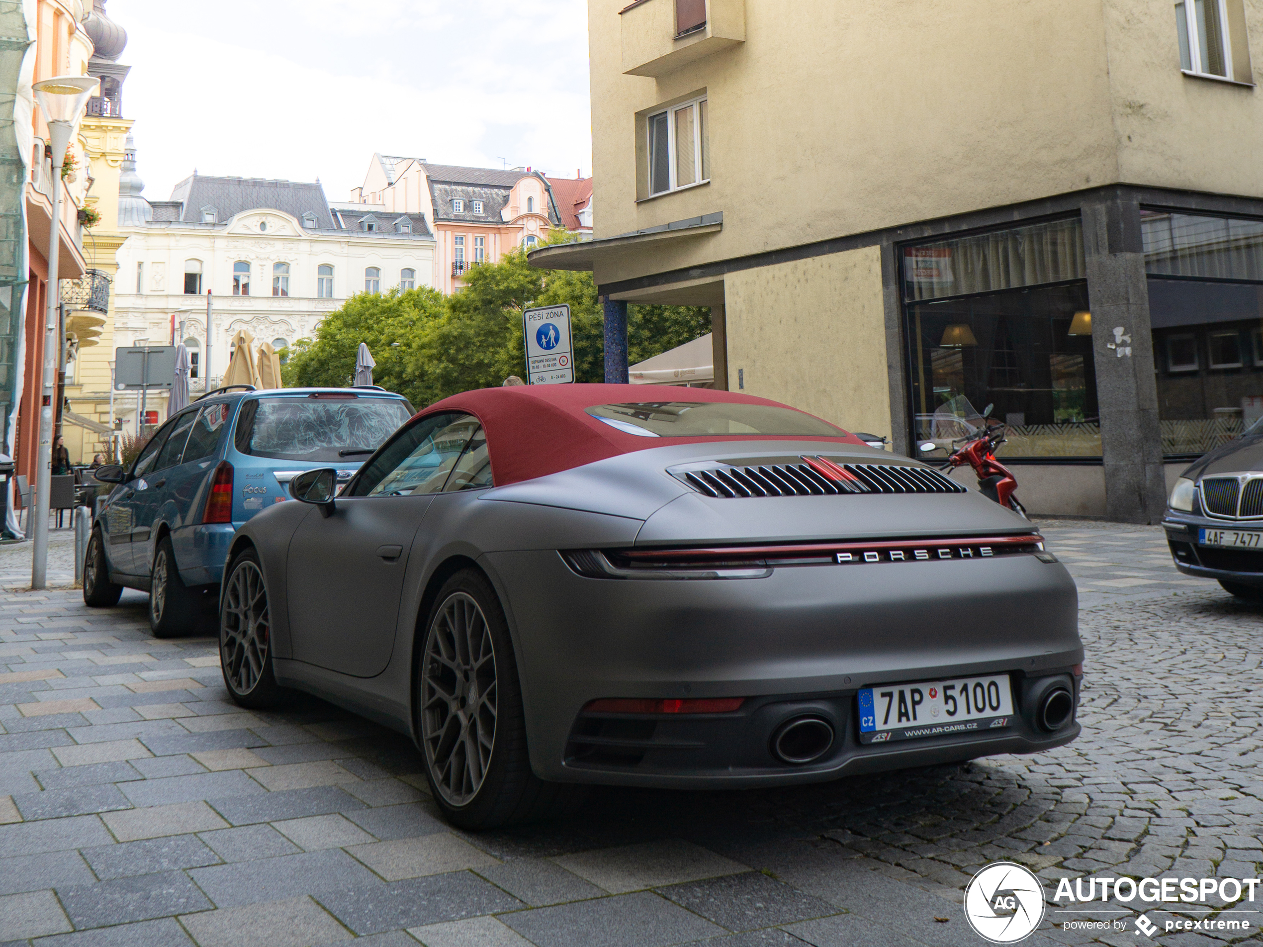 Porsche 992 Carrera 4S Cabriolet