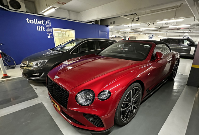 Bentley Continental GTC V8 2020