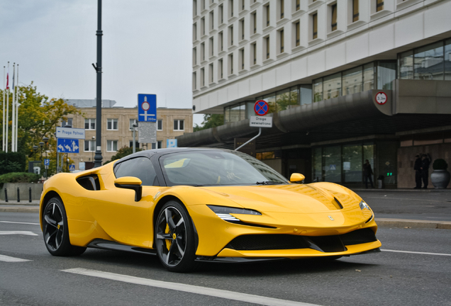 Ferrari SF90 Spider