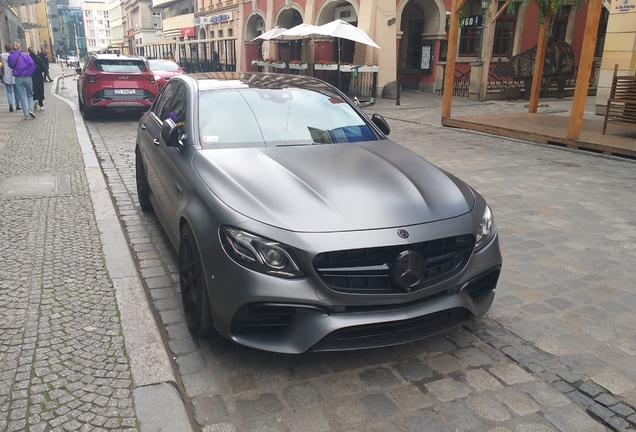 Mercedes-AMG E 63 S W213 Edition 1