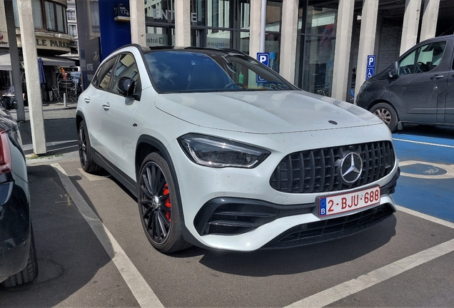 Mercedes-AMG GLA 45 S 4MATIC+ H247