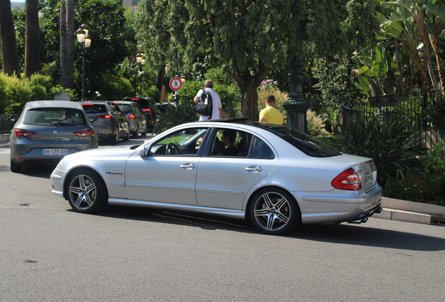 Mercedes-Benz E 55 AMG