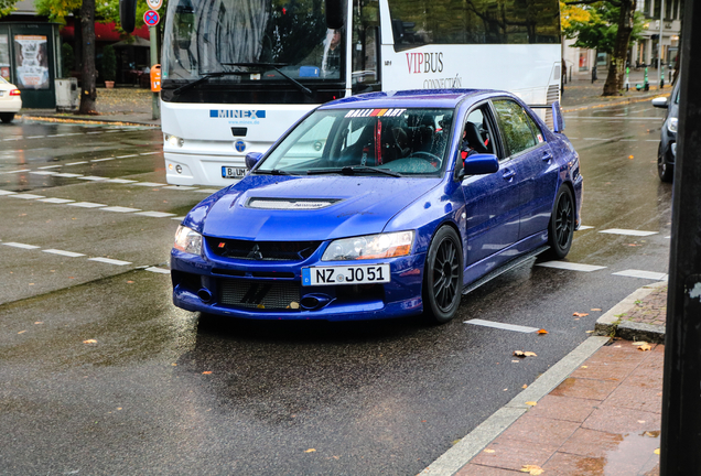 Mitsubishi Lancer Evolution IX