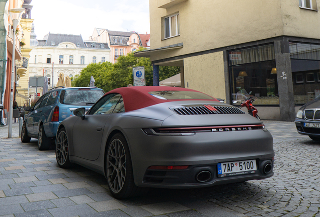 Porsche 992 Carrera 4S Cabriolet