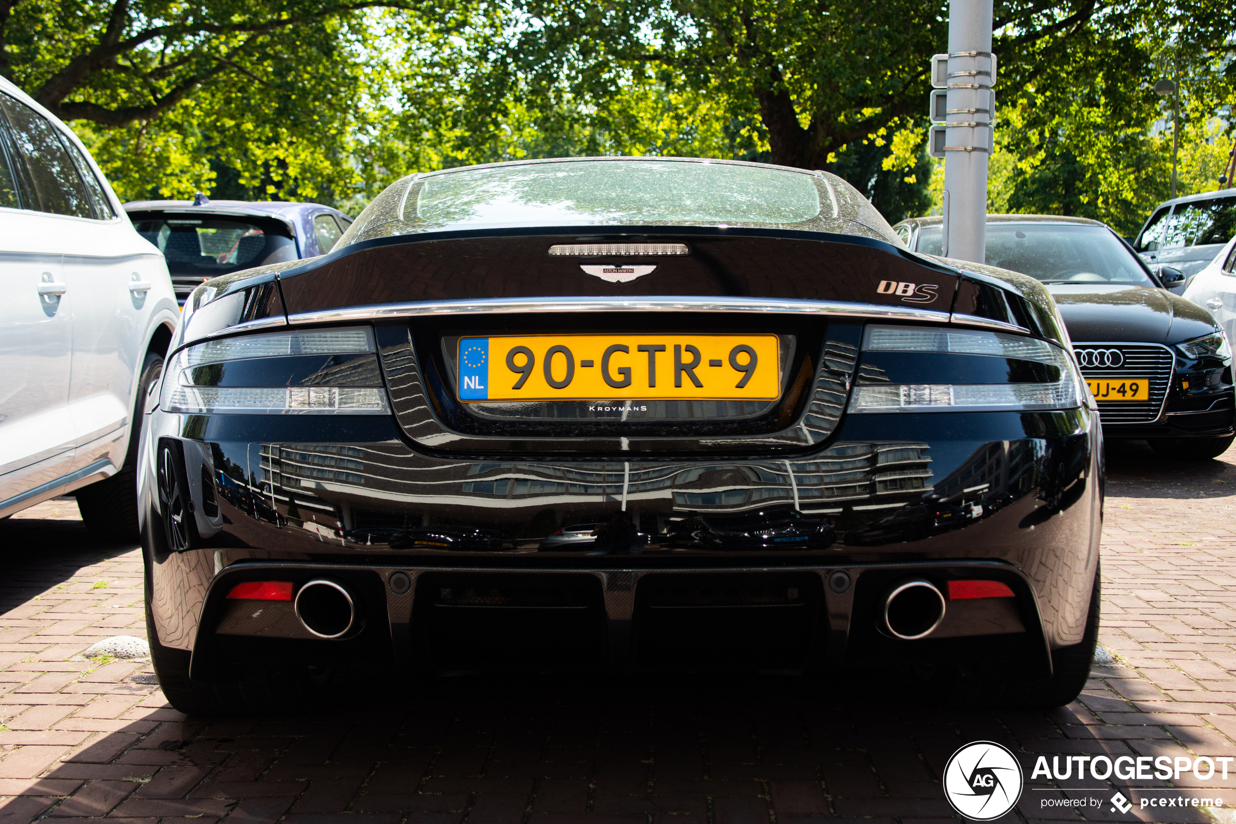 Aston Martin DBS